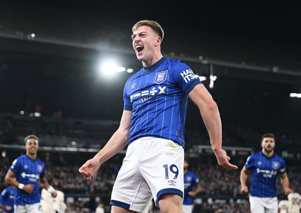 Liam Delap Kompetisi saingan liga premier